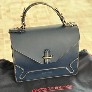 Dooney and Bourke Alto leather purse